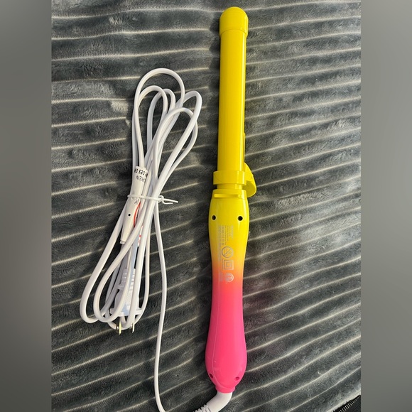 Beachwaver B1 Curling Iron - Yellow and Pink - Picture 4 of 4